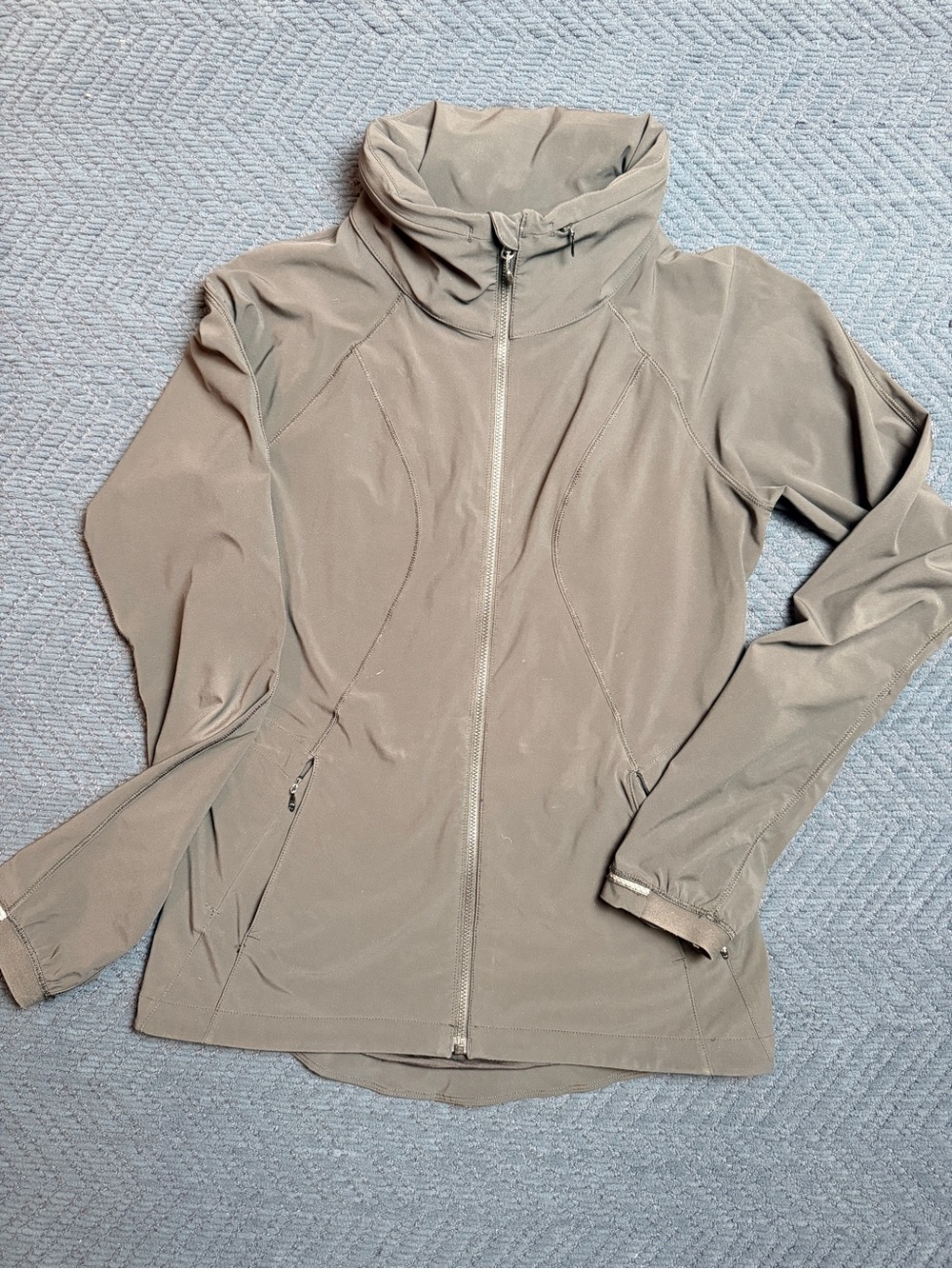 lululemon athletica Women's Gray Full Zip Track Jacket 4 Polyester Pockets